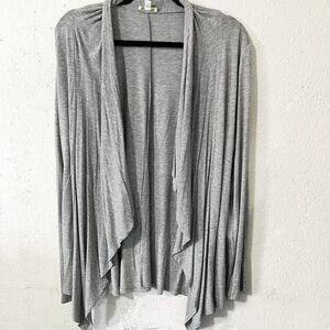 Charming Charlie‎ Gray Waterfall Cardigan Size Medium
